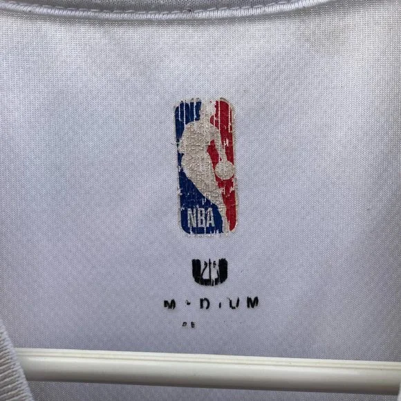 Throwback NBA Licensed Cleveland Cavaliers Jersey Size MEDIUM - Picture 4 of 8